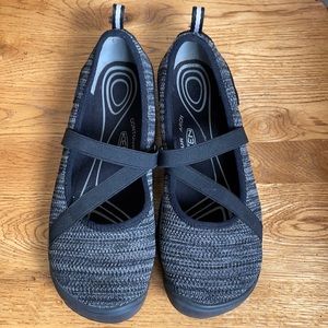 Keen Hush Knit Mary Jane Slip on Shoes Sz 9.5